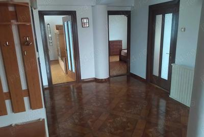Inchiriez apartament 3 camere ultracentral - 4