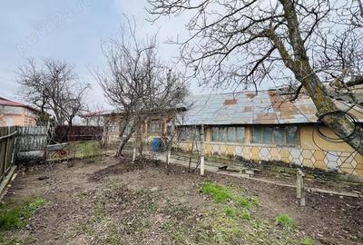 Casă cu 7 camere cu Teren 657 Mp în Central - 3