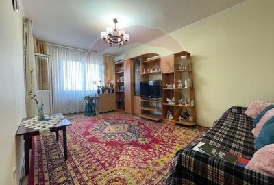 Apartament cu 3 camere decomandat, mobilat în P-ța Gorjului