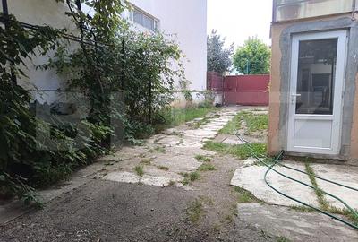 Casă individuală cu 3 camere cu Canalizare în Tractorul - 14