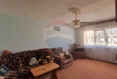 Apartament cu 3 camere decomandat în Sud - 2