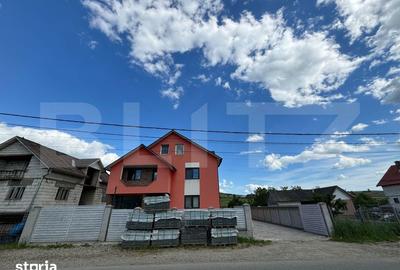 Casă cu 9 camere cu Teren 1000 Mp în Dumitra