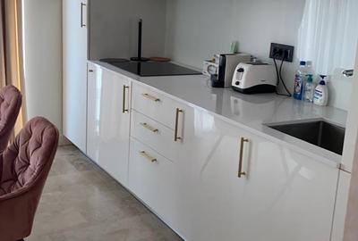 Vanzare 3 camere, la 10m de plaja Mamaia Nord - 6