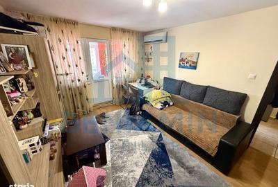 Apartament cu 3 camere semidecomandat în Craiovița Nouă - 5