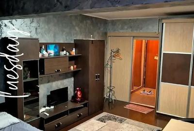 Garsonieră decomandată în Central - 2