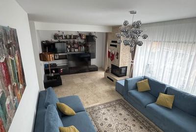 Casă cu 4 camere în Central