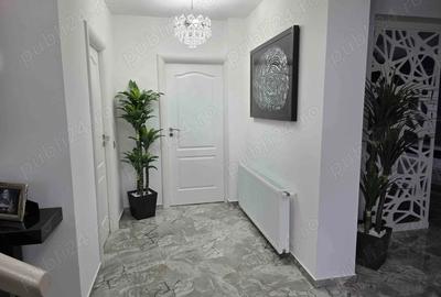 Casă cu Teren 500 Mp în Central - 10