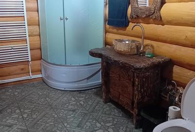 Casă cu Teren 400 Mp în Central - 3