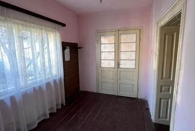 Casă cu 3 camere în Uileacu de Beiuș - 1