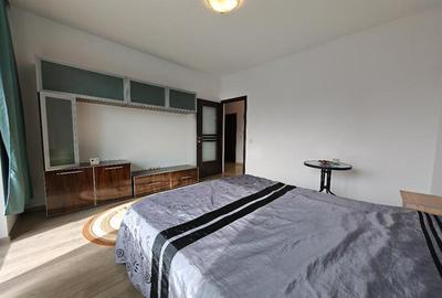 Garsonieră decomandată, mobilată în Tractorul - 3