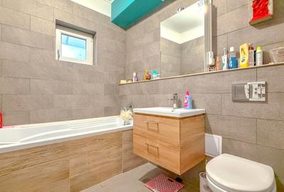 Duplex cu 4 camere, 2 bai, 3 locuri parcare, teren 397 mp, Sanpetru - 11