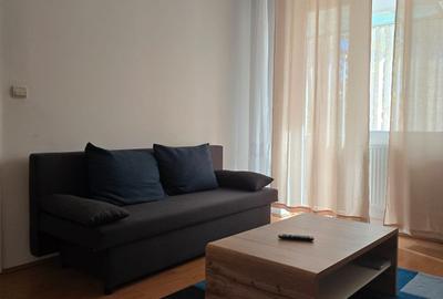 Apartament cu 3 camere semidecomandat în Central - 2