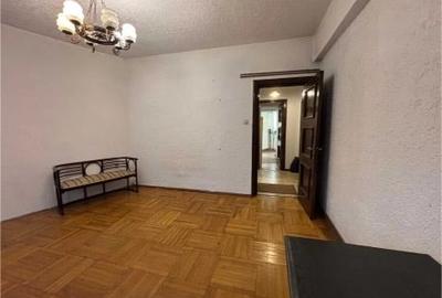 Universitate Închiriez spațiu  elegant  spațioas  nemobilat 32 mp parter înalt - 2