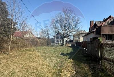 Casă cu 3 camere cu Teren 1798 Mp în Central - 8