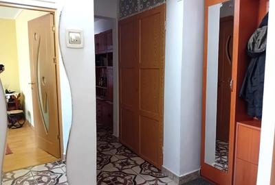 Apartament cu 3 camere decomandat în Găvana - 11
