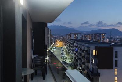 Apartament cu 2 camere decomandat, mobilat în Tractorul - 10