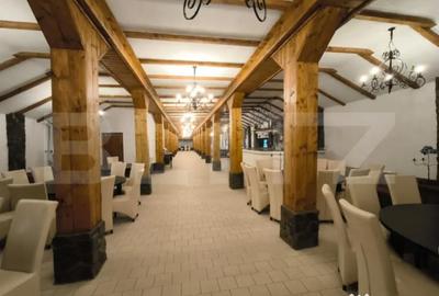 Spațiu comercial, de 1,600 mp, în Central - 12