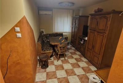 Apartament cu 4 camere decomandat în Circumvalațiunii - 16