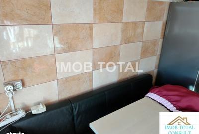 Apartament cu 3 camere decomandat în Prundu - 11