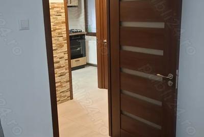 Apartament cu 2 camere decomandat în Bucur Obor