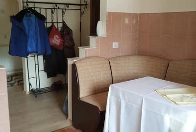 Apartament cu 4 camere decomandat în Central - 2