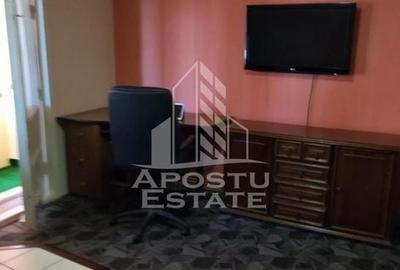 Apartament cu 4 camere , centrala proprie, zona Soarelui - 1