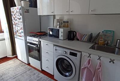 Inchiriere apartament 2 cam 58 mp et 5/8 stradal pe Blv Magheru Bucuresti sect 1 - 4