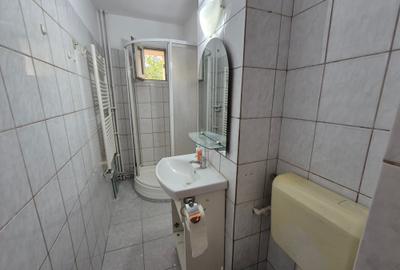 Pe frumoasa strada Harnicieila etajul 1, in bloc izolat termic - 6