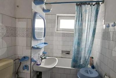 Apartament cu 4 camere decomandat în Simeria - 4