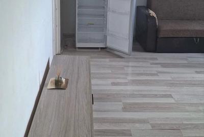 Apartament cu 2 camere decomandat în Rovinari - 3