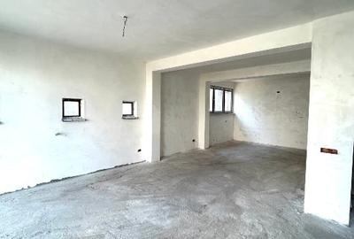 Casă individuală cu 5 camere cu Teren 458 Mp în Central - 4