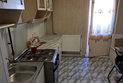 Apartament 2 camere - Casa de Cultura - 370 euro/luna (cod E2) - 4