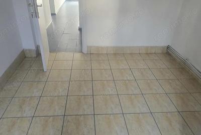 Spațiu comercial, de 74 mp, în Central - 5