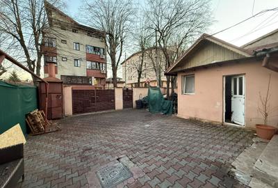 CASĂ-VILĂ DE VÂNZARE IN ZONA DAMAROAIA SEC.1 - 8