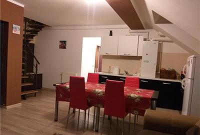 Apartament cu 3 camere semidecomandat, mobilat în Zorilor
