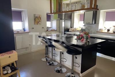 Casa 7 camere 6 bai terase teren 1180mp aproape de Castel si Poveste - 22