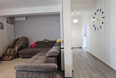 Apartament cu 3 camere decomandat, mobilat în Tomis Plus - 8