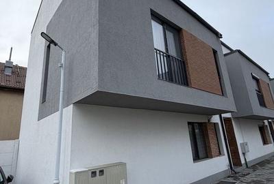 De inchiriat IZona Antiaeriana|Vila cu 4 camere|Parcare inclusa - 1