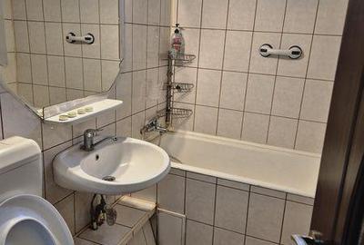 Apartament cu 3 camere în Central - 1