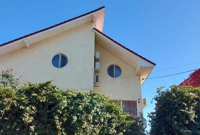 Exclusiv! Pensiune P+1+M pe partea marii  Eforie Nord - 269.000 euro(Cod E8+E10) - 8