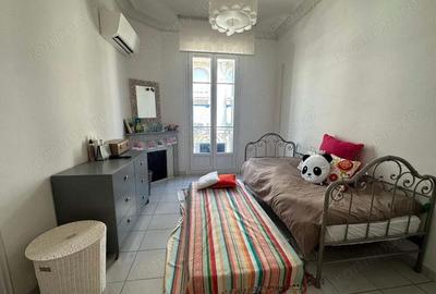 Garsoniera in zona Universitate - 2