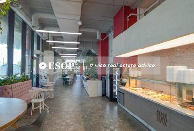 Spațiu comercial, de 60 mp, în Central - 8