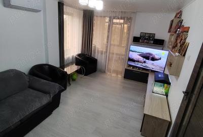 Apartament 3 camere de vanzare - 2
