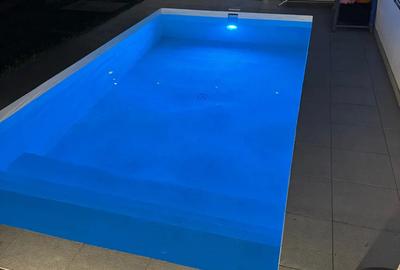 Vand Casa in orasul Sannicolau Mare ultracentral - 10