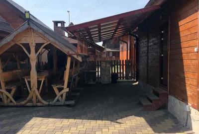 Casă cu 4 camere în Central - 1