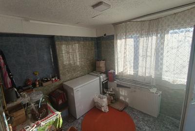 Casă cu 4 camere în Pătuleni - 4