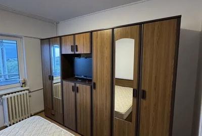 Apartament cu 3 camere semidecomandat în Giurgiului - 3
