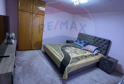 Casă cu 5 camere cu Teren 178 Mp în Central - 5