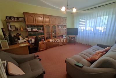 Apartament cu 2 camere decomandat, mobilat în Nicolina