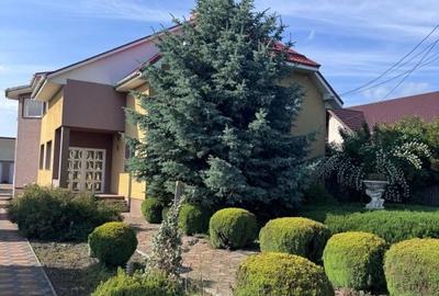 Casa individuala, teren 2500mp, Siret - 3